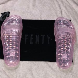 PUMA Jelly Slides Prism Pink 8.5💗💗💗